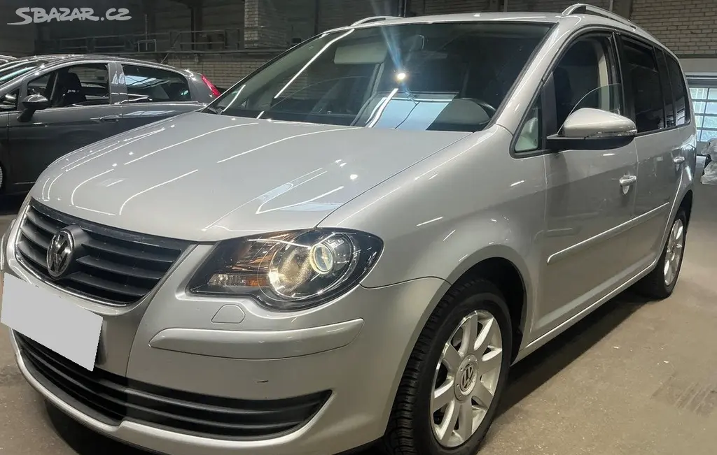 Volkswagen Touran, 1.6MPi 75KW FREESTYLE 7-MÍST